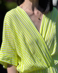Musselin Wickelkleid, Neon-Streifen, 3 Farben
