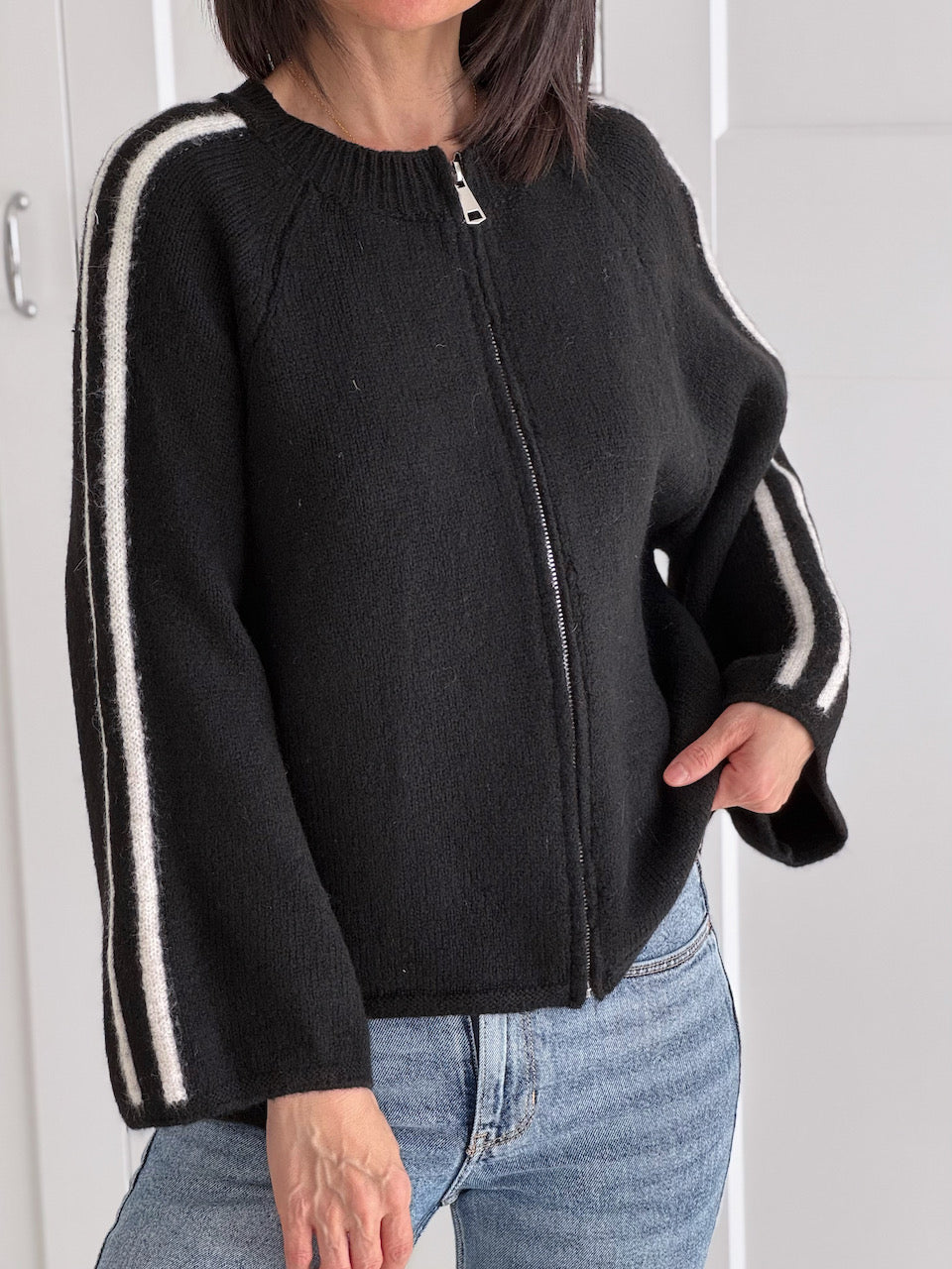 Strickjacke, Kontrastlinie, 5 Farben