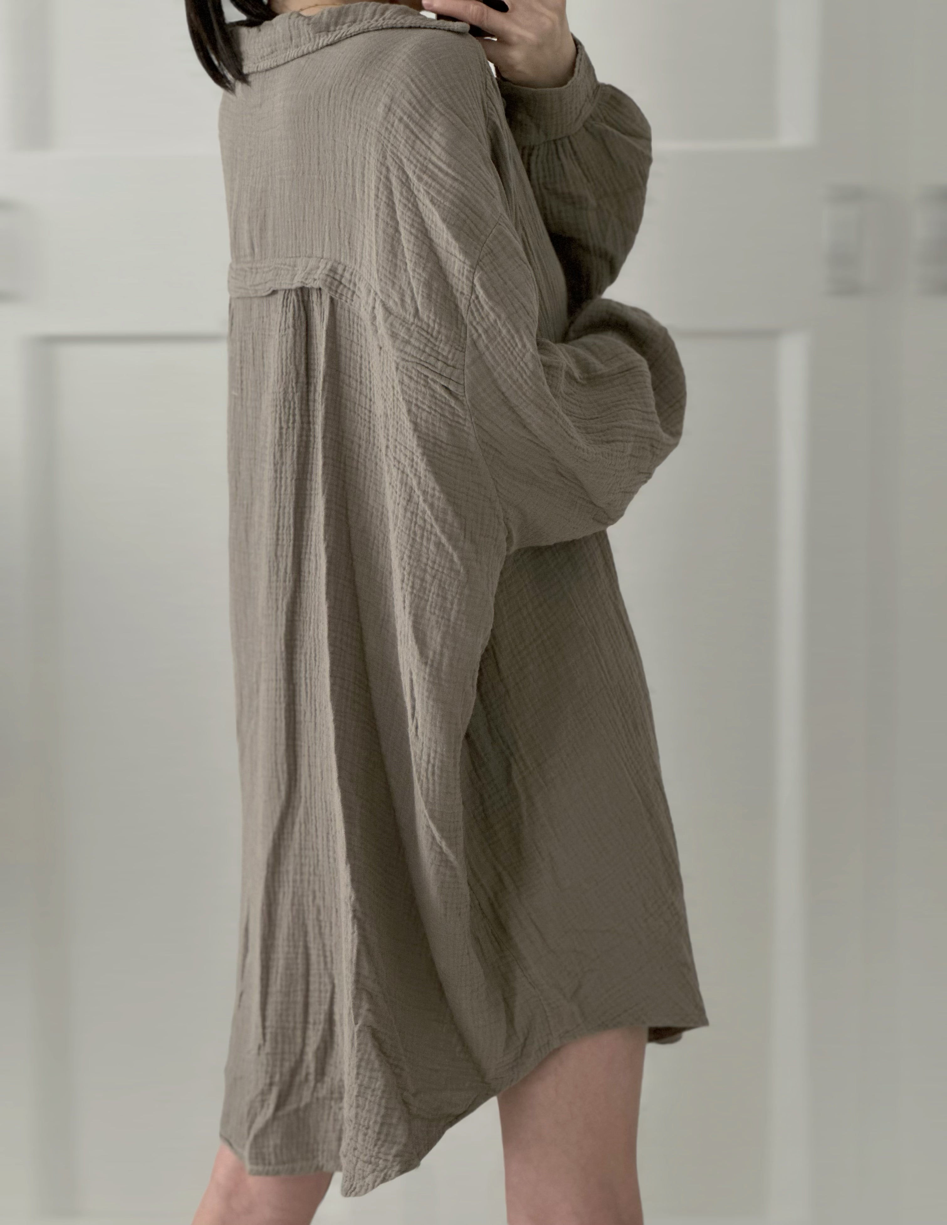 Musselin Bluse, long oversize, Taupe